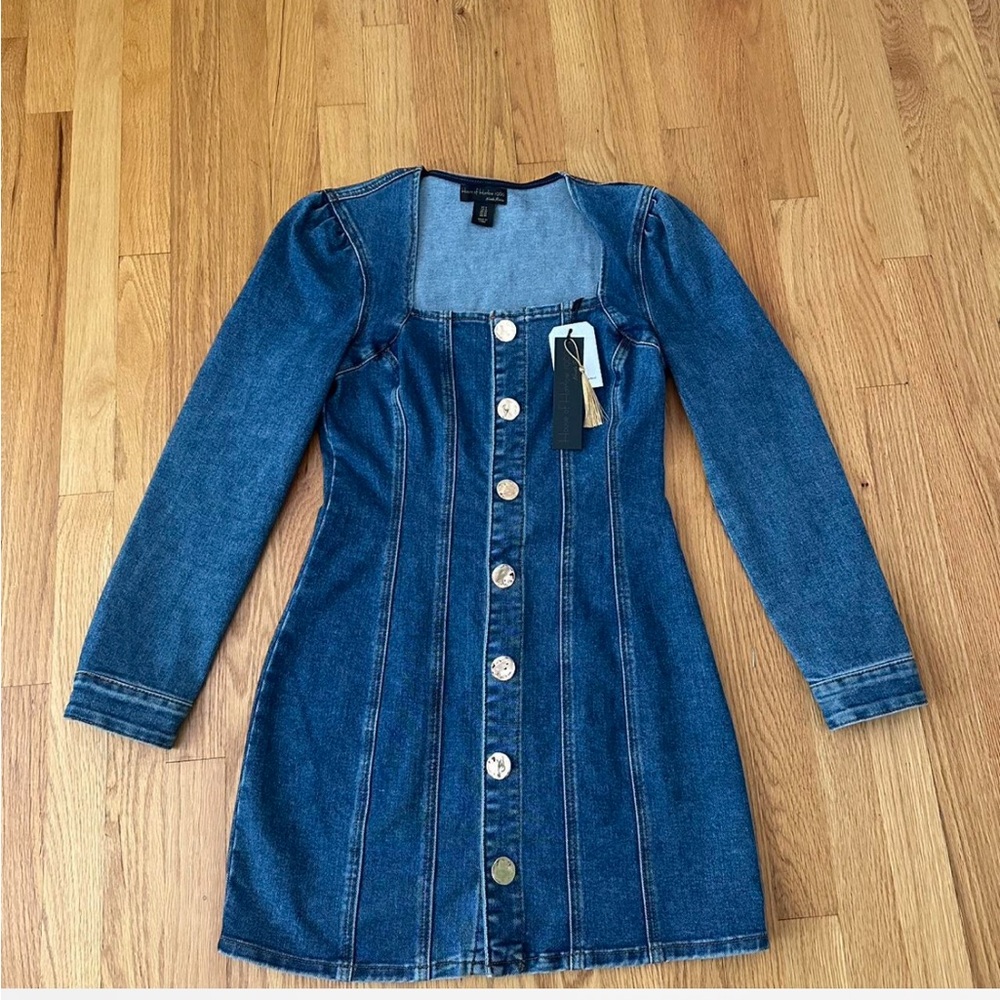 House of Harlow 1960 denim mini dress!